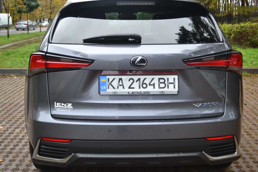 Lexus nx 300h 2018 Відмінний стан