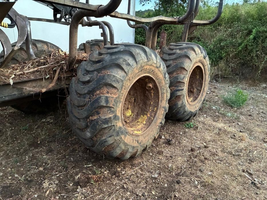 Vende-se Timberjack910 – maquina florestal/ estaleiro com grua