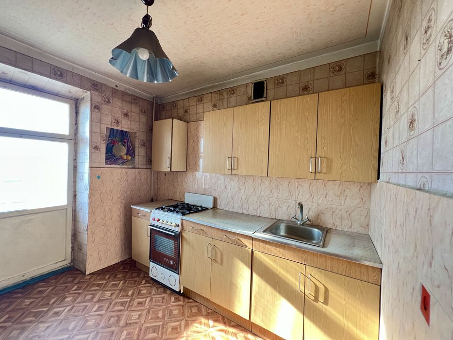 Продаж 2кім.квартири по просп.Злуки