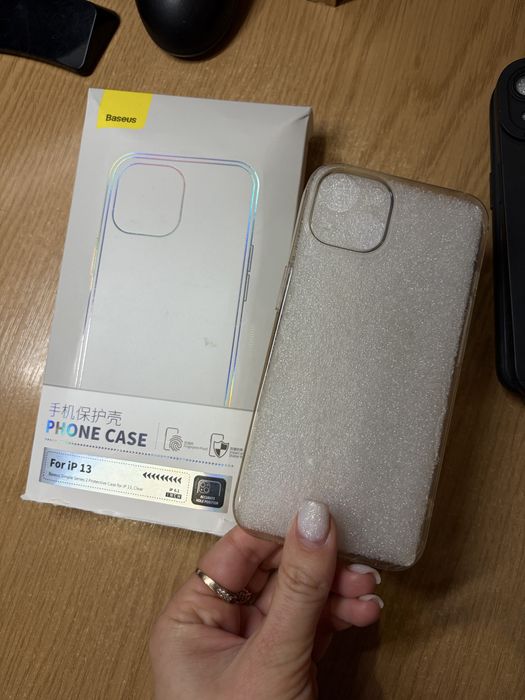 Скло та чохли на iphone 13