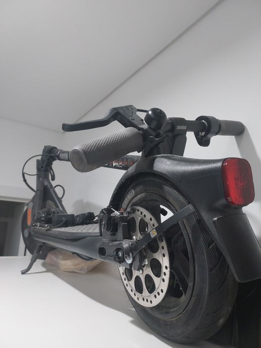 Trotinete Segway Ninebot E2 + 1 Pneu
