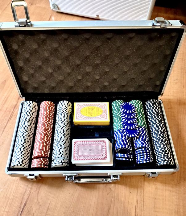 Conjunto de jogo casino P O K ER (2unid)