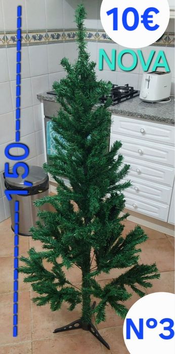 ÁRVORES DE NATAL VÁRIOS TAMANHOS , VEJA AS 8 IMAGENS. Casa,Quarto,cozinha, sala, loja,Garagem.10€ UNIDADE EXCEPTO A DE 2,45=15€