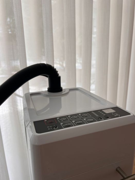 Máquina de Tratamento Capilar com Vapor Micronizado (Mist) – Excelente Estado