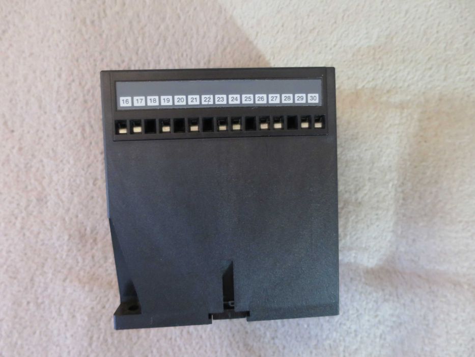 Przetwornik prądu przemiennego TAS - 331DG