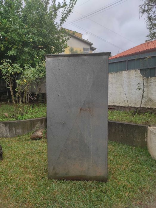 Cúpula de chaminé e tubo rectangular