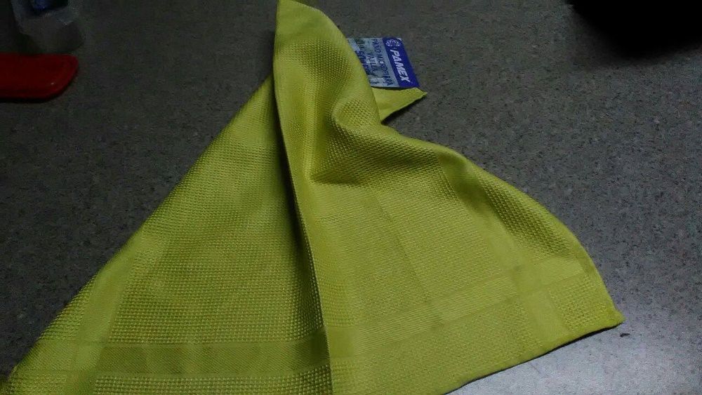 Pano para limpar vidros incrível só molhar na agua e ficam a brilhar