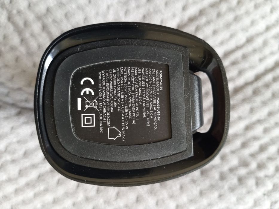 Ładowarka USB i USB C do telefonu 5 gniazd