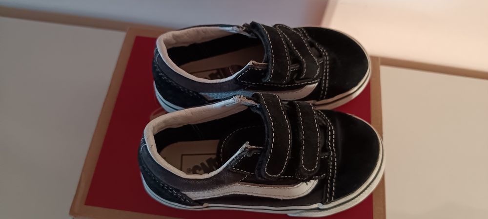 Tênis Vans tamanho 24