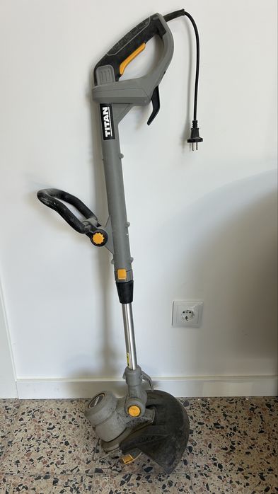 Maquina de cortar relva/grama