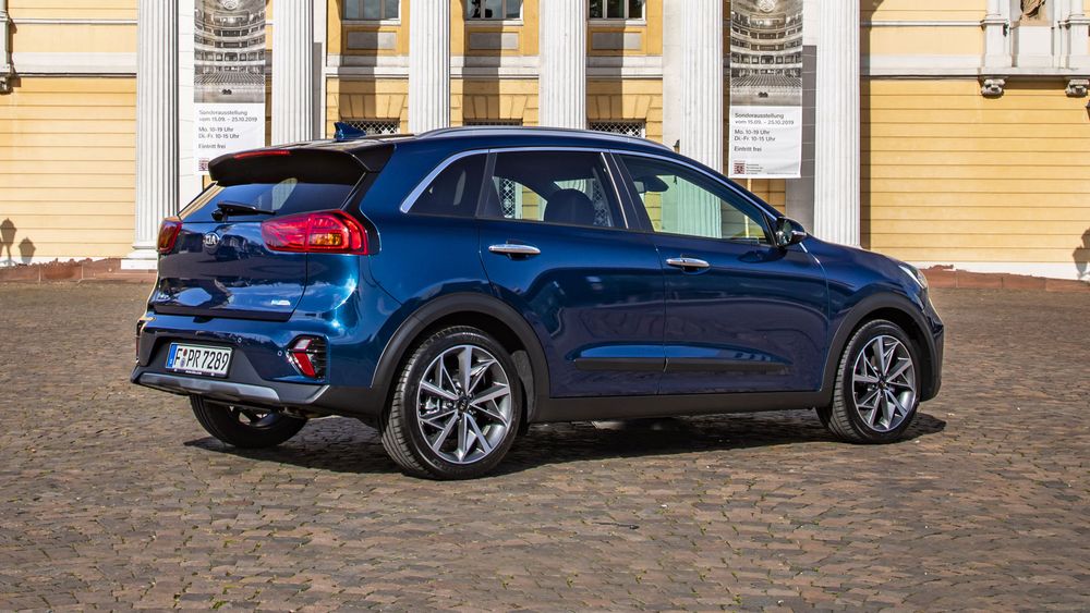 Czym są hybrydy plug-in? Jakie samochody typu plug-in są najpopularniejsze?