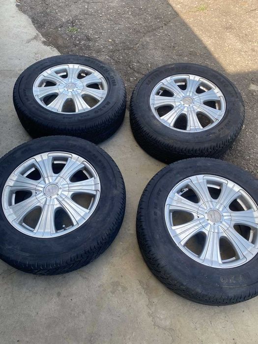 Диски с резиной на 16 

Резина 215/65/16