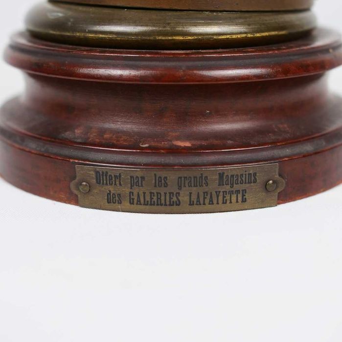 Escultura em liga metálica "Bronze de Arte"