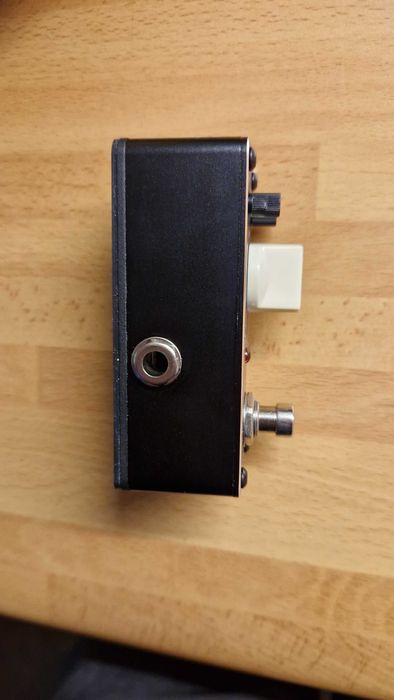 Pedal compressor guitarra baixo