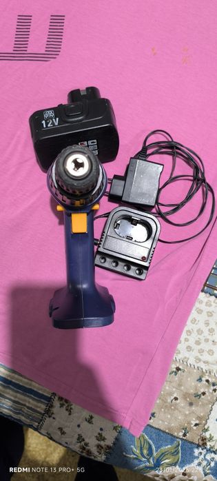 Máquina de Parafusar a Bateria Como Nova