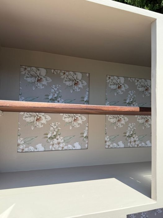 Kredens -komoda drewniana