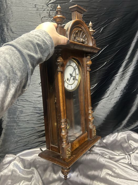 Zegar wiszący ścienny – rzeźbiona drewniana oprawa – styl klasyczny