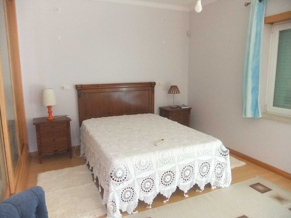 Alugo moradia para férias localizada em São Martinho do Porto a 800m da praia "Casa da Baía"