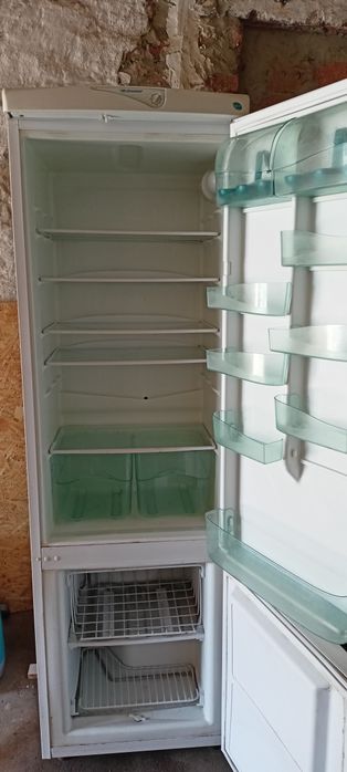 Sprzedam lodówkę
