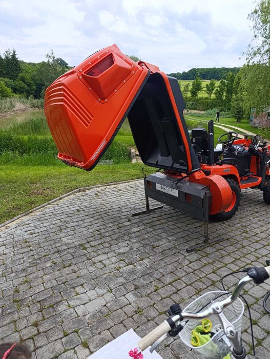 KUBOTA GCD 750 kosz na trawę górny wysyp
