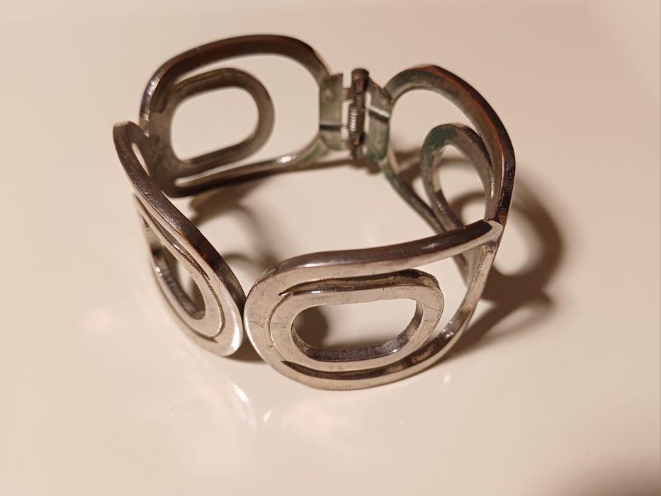 Pulseira de estilo geométrico, de metal prateado