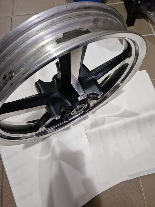 Felga przednia 19×3,00 Harley Dawidson V Rod Musice