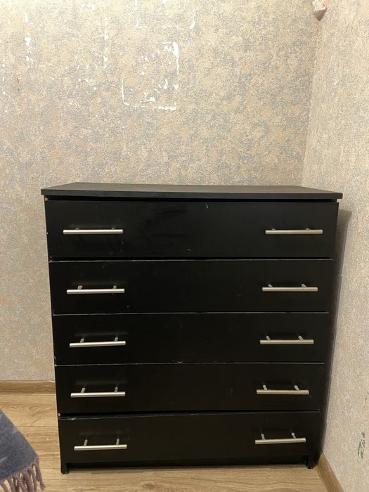 Продам комод в спальню