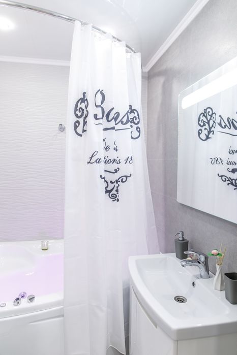 Квартира Подобово Суми з ДЖАКУЗІ, вул. Харківська, 43, ТЦ Лавина