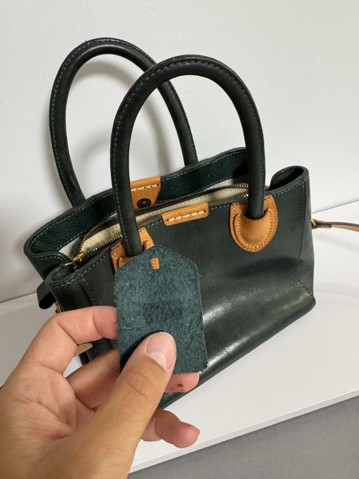 Сумочки шкіряні