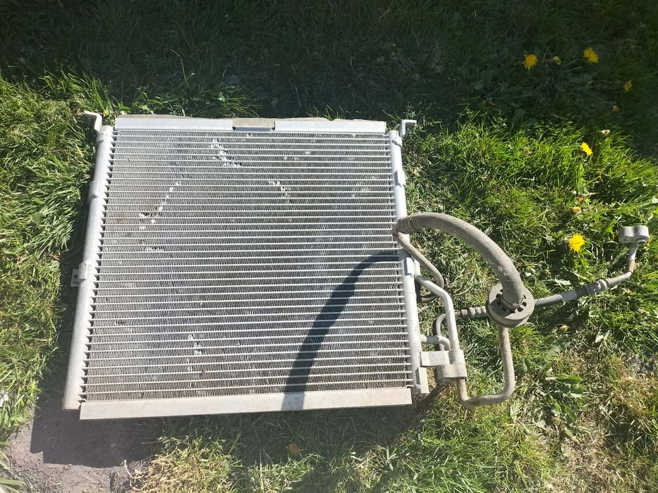 Błotniki do samochodu i chlodnice klimatyzacyjna BMW  E36