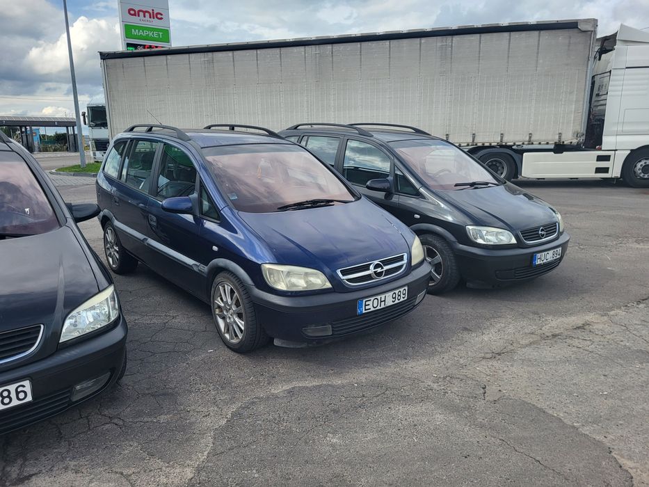 Opel Zafira Рестайлінг не розмитнена вже в Києві