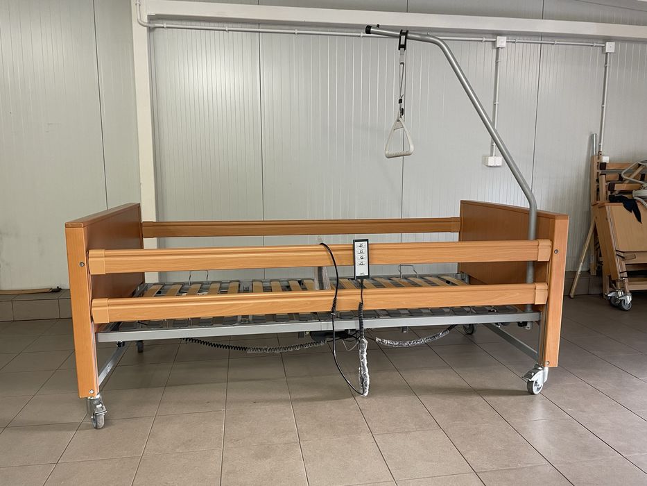 Łóżko rehabilitacyjne medyczne schodołaz koncentrator tlenu szyna cpm