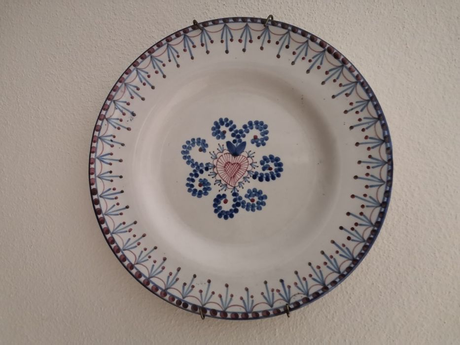 Travessa e prato antigos