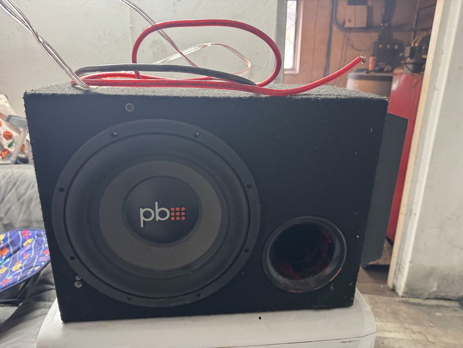 Sprzedam skrzynie basowa 1600watt +wzamcniacz