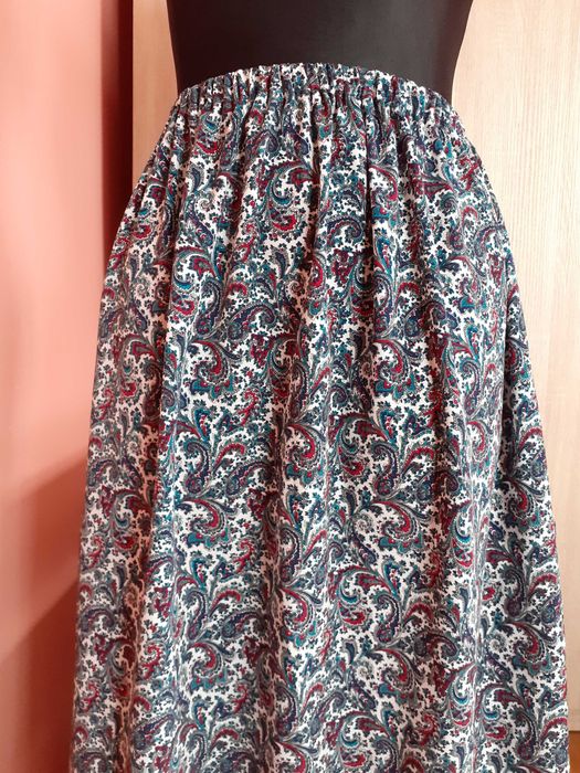 54 56 Jak nowa spódnica w gumę midi letnia plażowa wzory paisley retro