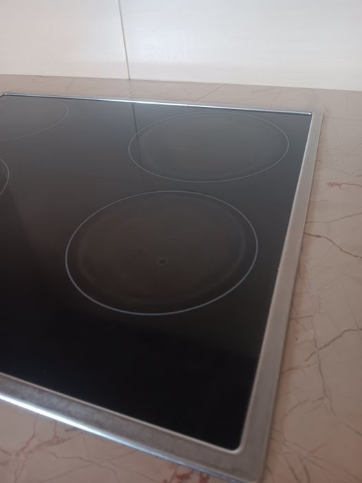 Conjunto placa vitroceramina e forno