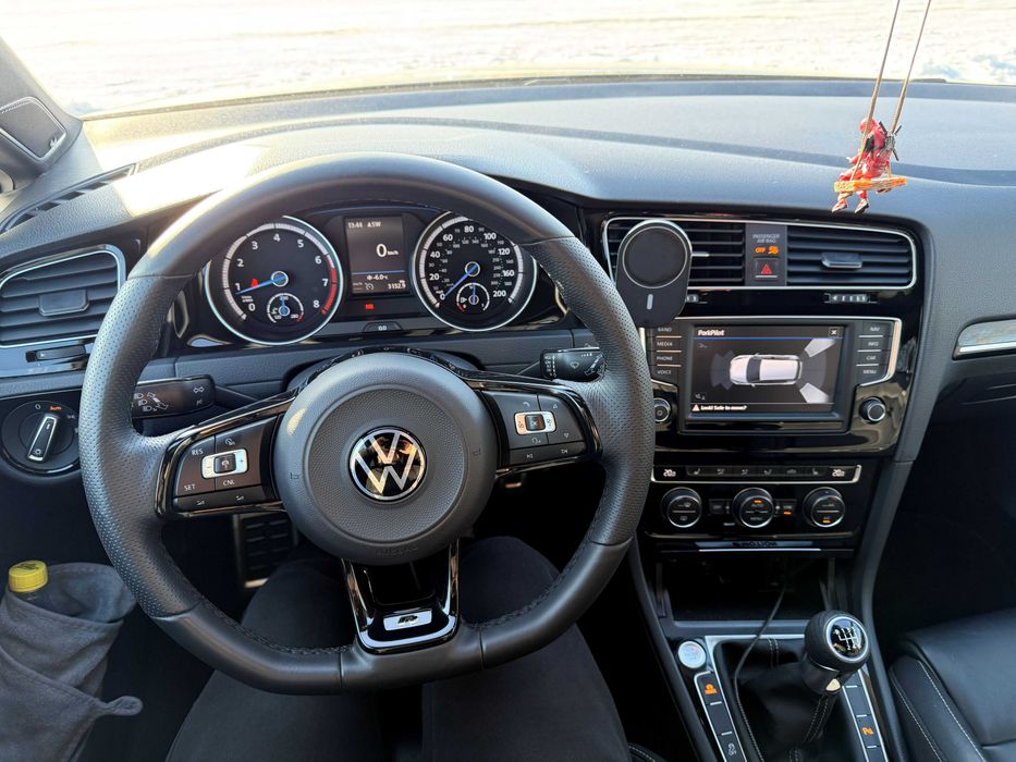 Volkswagen Golf R MK7