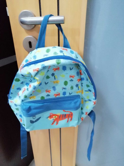 Mochila para criança, Note