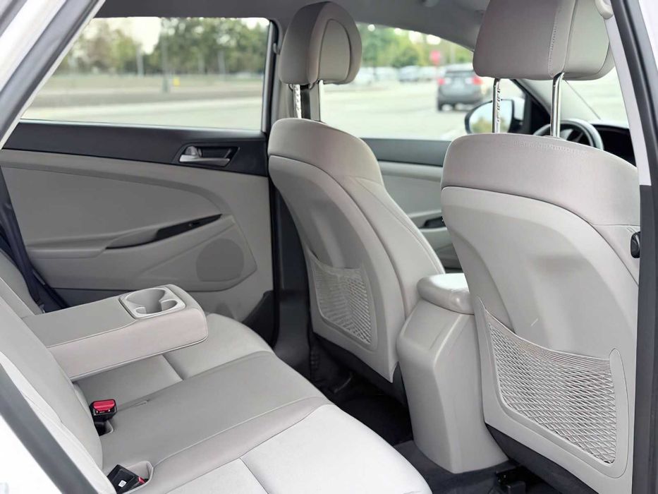 Hyundai Tucson      2016