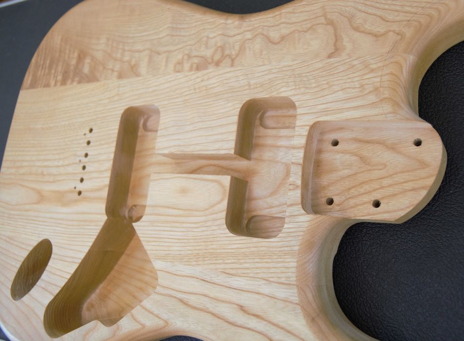 gitara elektryczna, korpus wysezonowany