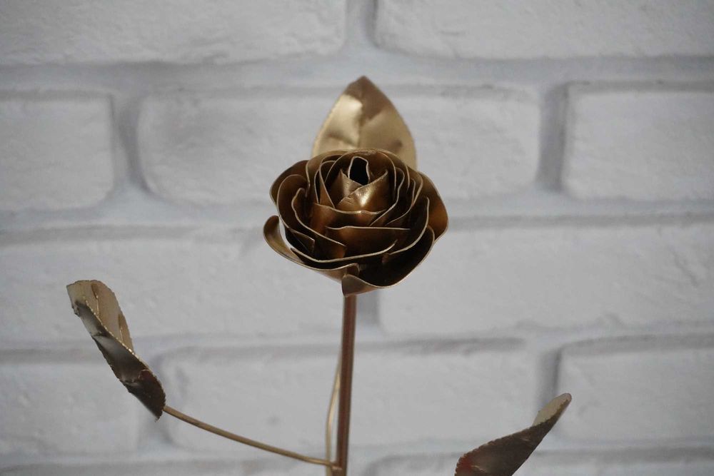 Złota Róża Metalowa - Klasyczna Ozdoba - Wieczny Prezent dla Niej