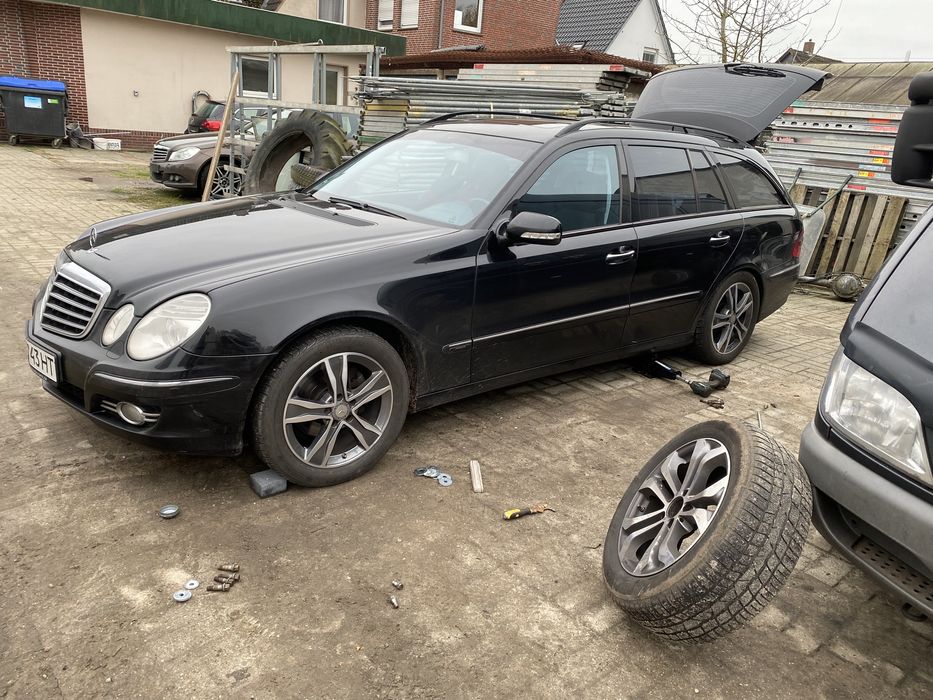 Пневмостойки передні задні Mercedes W211 4 Matic