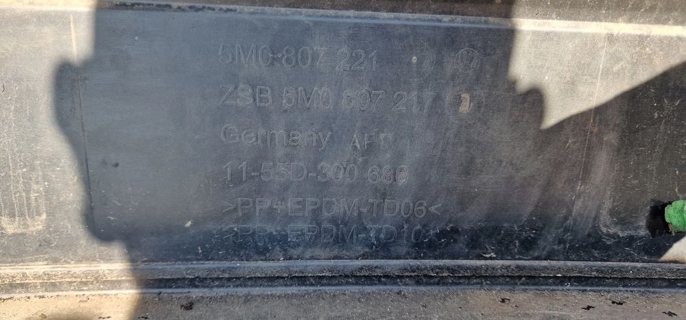 zderzak przedni vw golf v plus