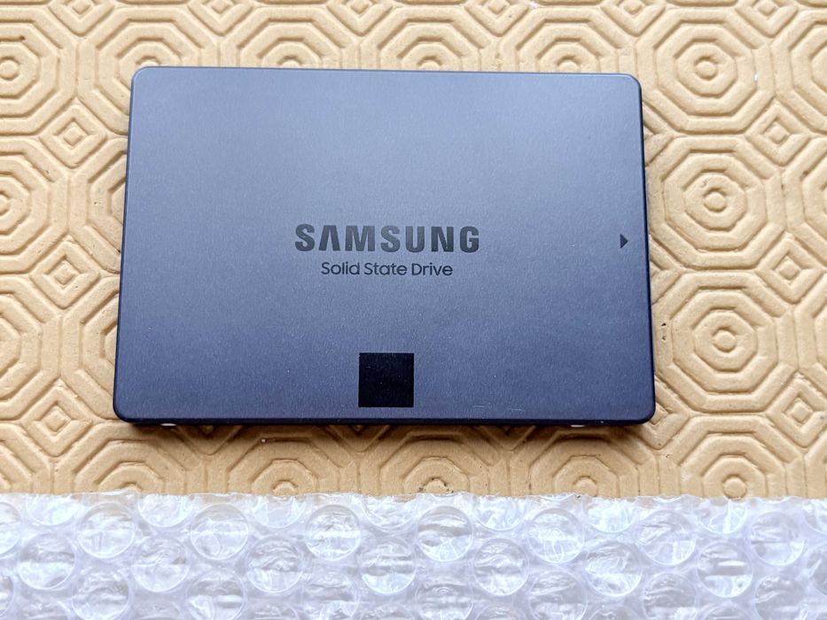 Disco SSD Samsung 870QVO 1 Tera