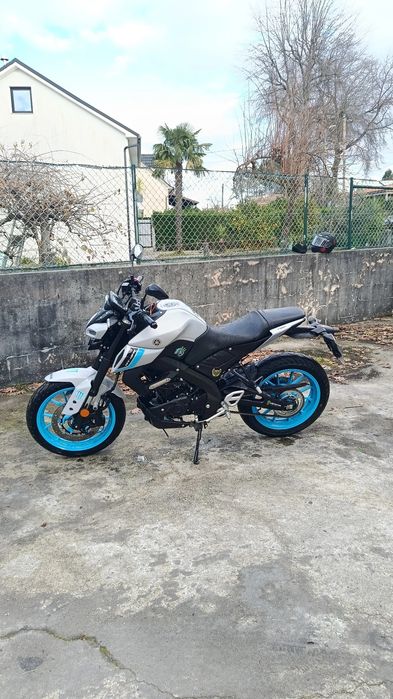 YAMAHA MT-125 (como nova/poucos km)