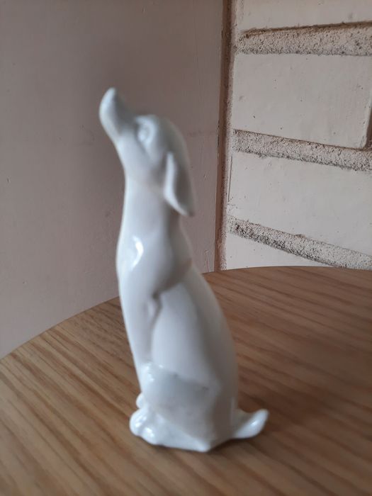 Ceramiczna figurka psa