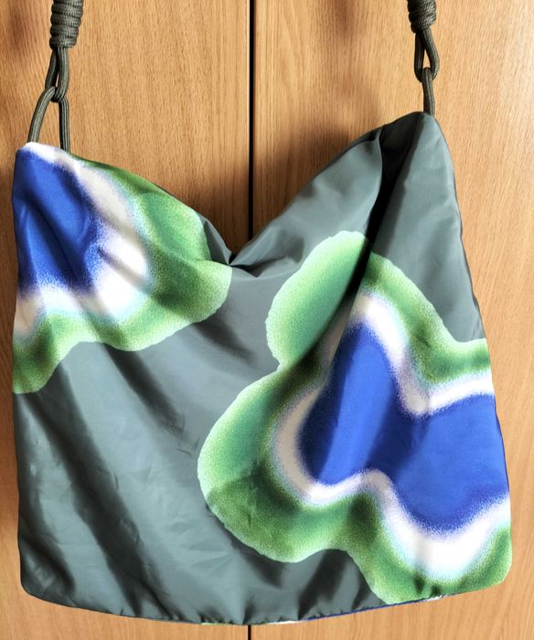 Saco/Mala, estilo desportivo, prática e espaçosa