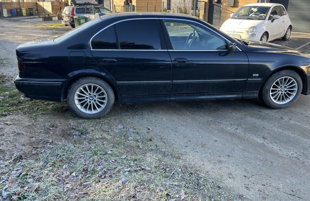 BMW E39 520i  1999 automat