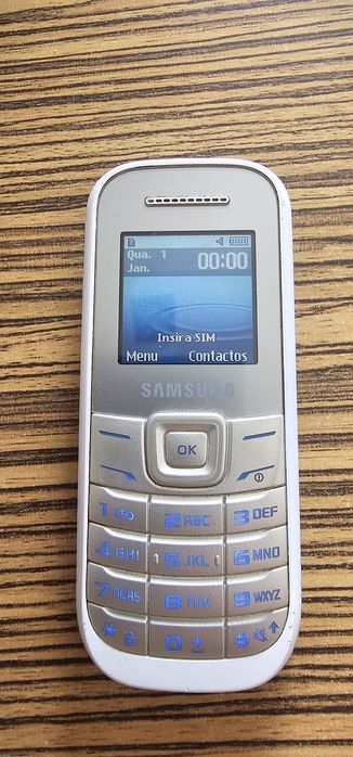 Telemovel Samsung
Entrego Gaia Porto ou envio por correio