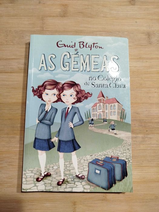 As Gémeas no Colégio de Santa Clara de Enid Blyton (Como Novo)